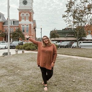 Meet your Posher, Bailey